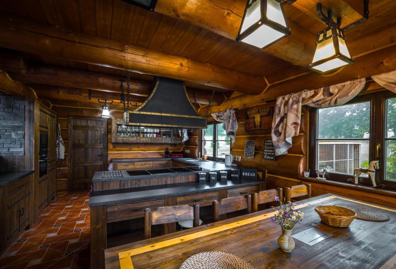Ranch Jestrebice Hotel Hermanicky Ngoại thất bức ảnh