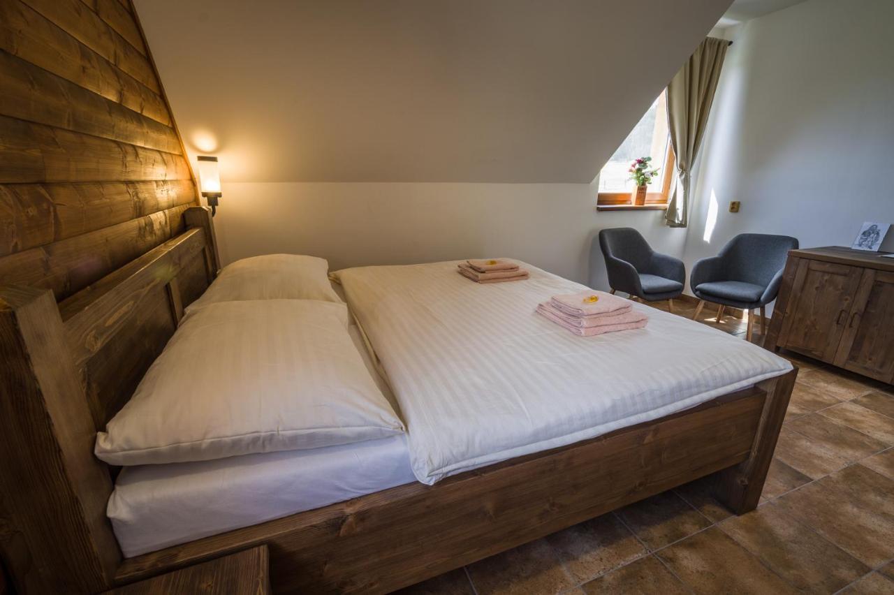 Ranch Jestrebice Hotel Hermanicky Ngoại thất bức ảnh