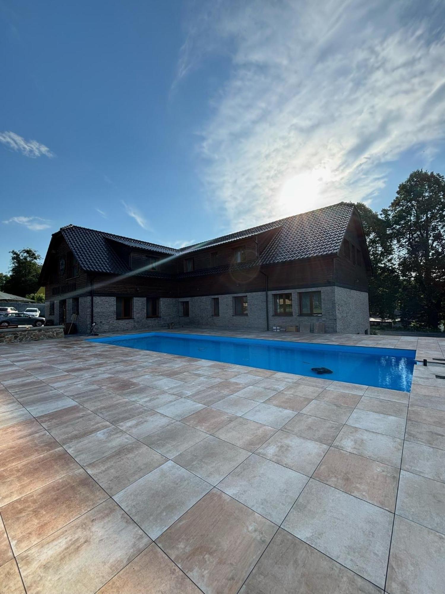Ranch Jestrebice Hotel Hermanicky Ngoại thất bức ảnh