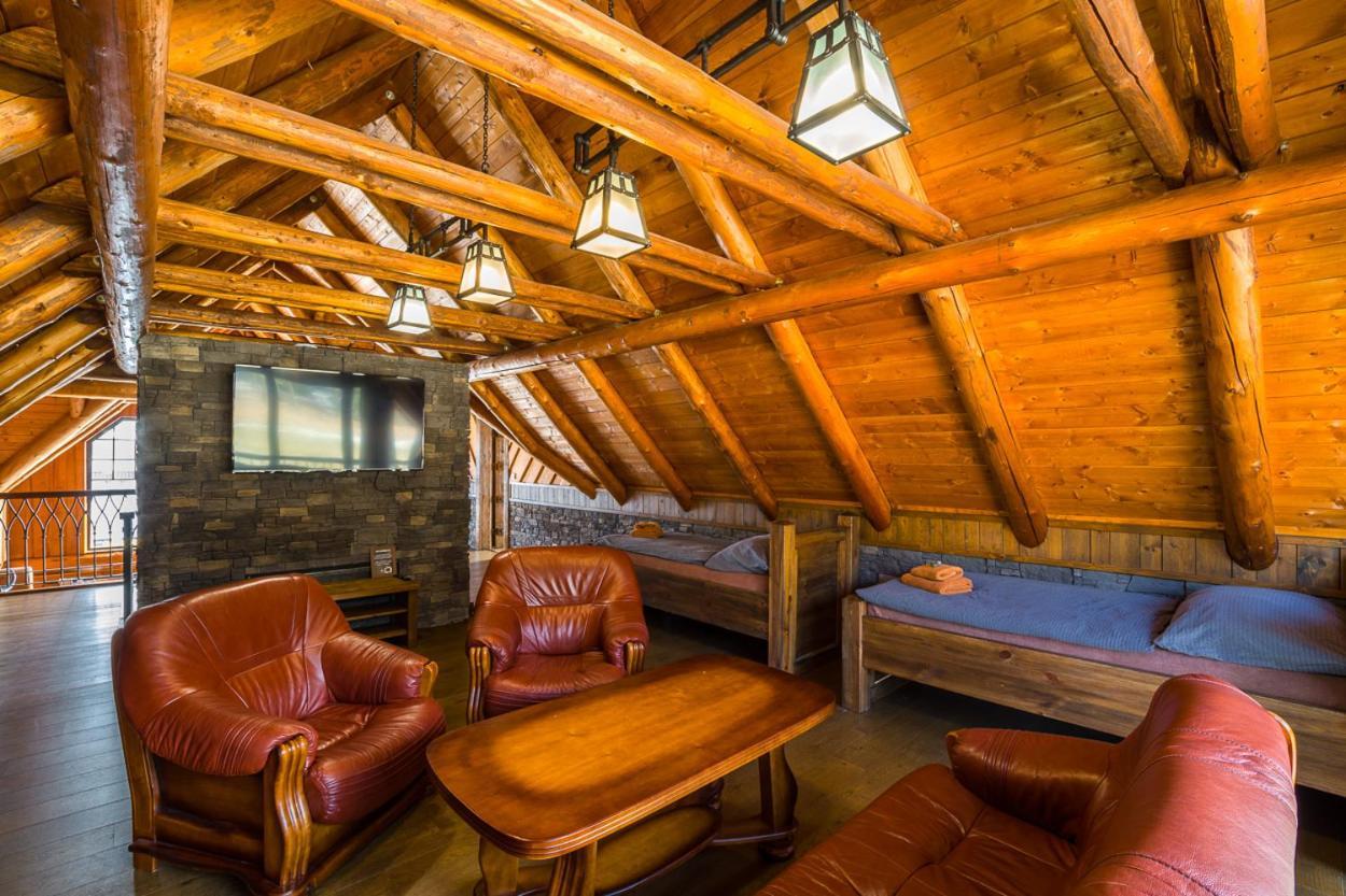 Ranch Jestrebice Hotel Hermanicky Ngoại thất bức ảnh