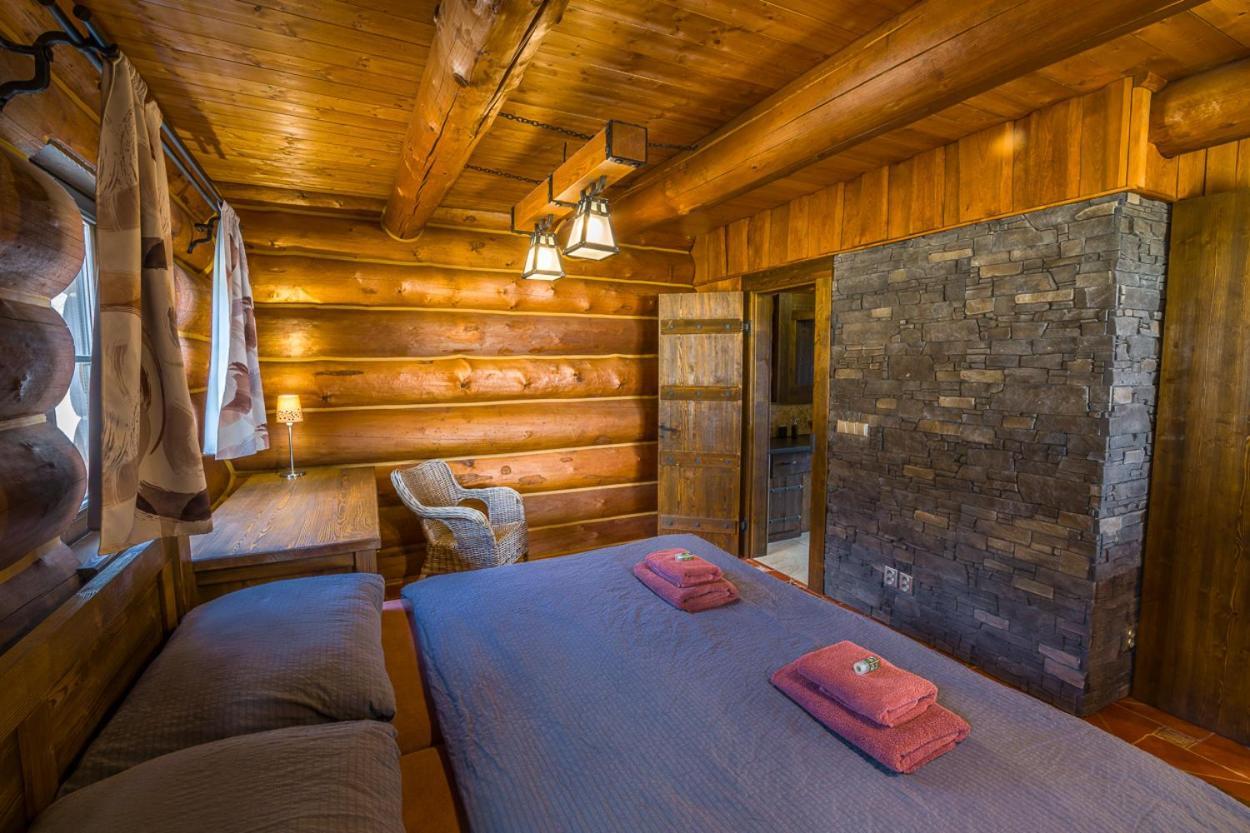 Ranch Jestrebice Hotel Hermanicky Ngoại thất bức ảnh
